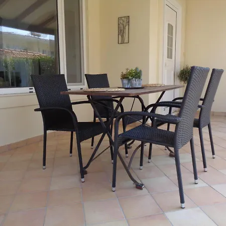 Hébergement de vacances House 30