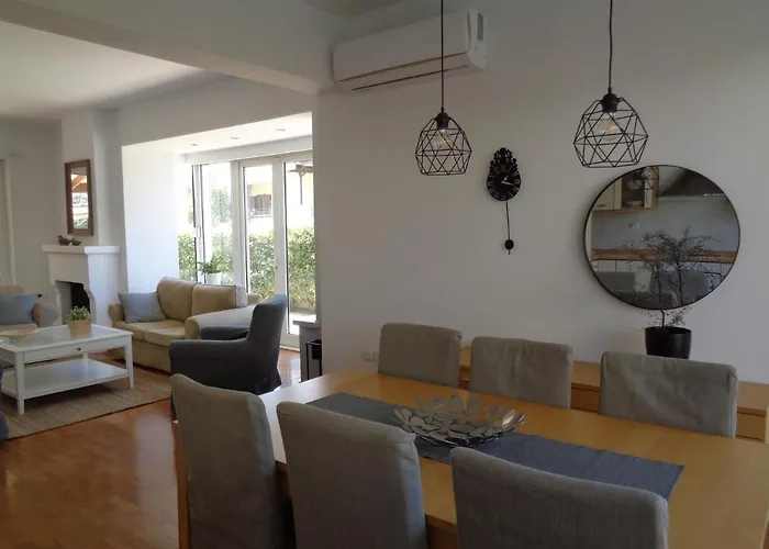 House 30